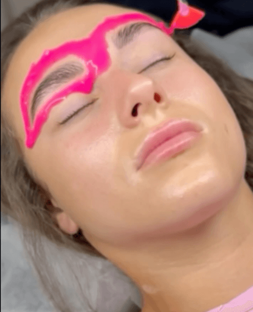 Lami Lashes – Máscara Calmante Pó Jelly Brow Barbie 20g - 3