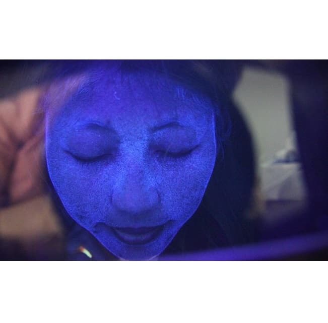 Analisador de Pele Portátil com Lupa e UV - 4