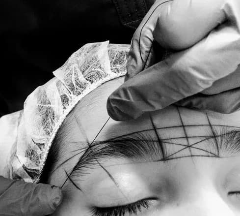 Linha Preta Para Marcação Design Sobrancelha - 3