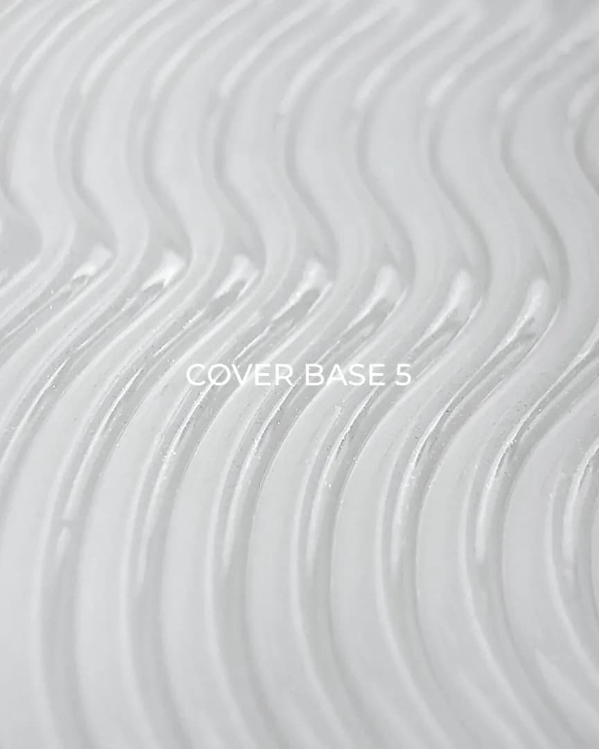 Cover Base Nº5 – Base Camuflaje Lechosa Shimmer – 13 ml LUNAmoon - 3