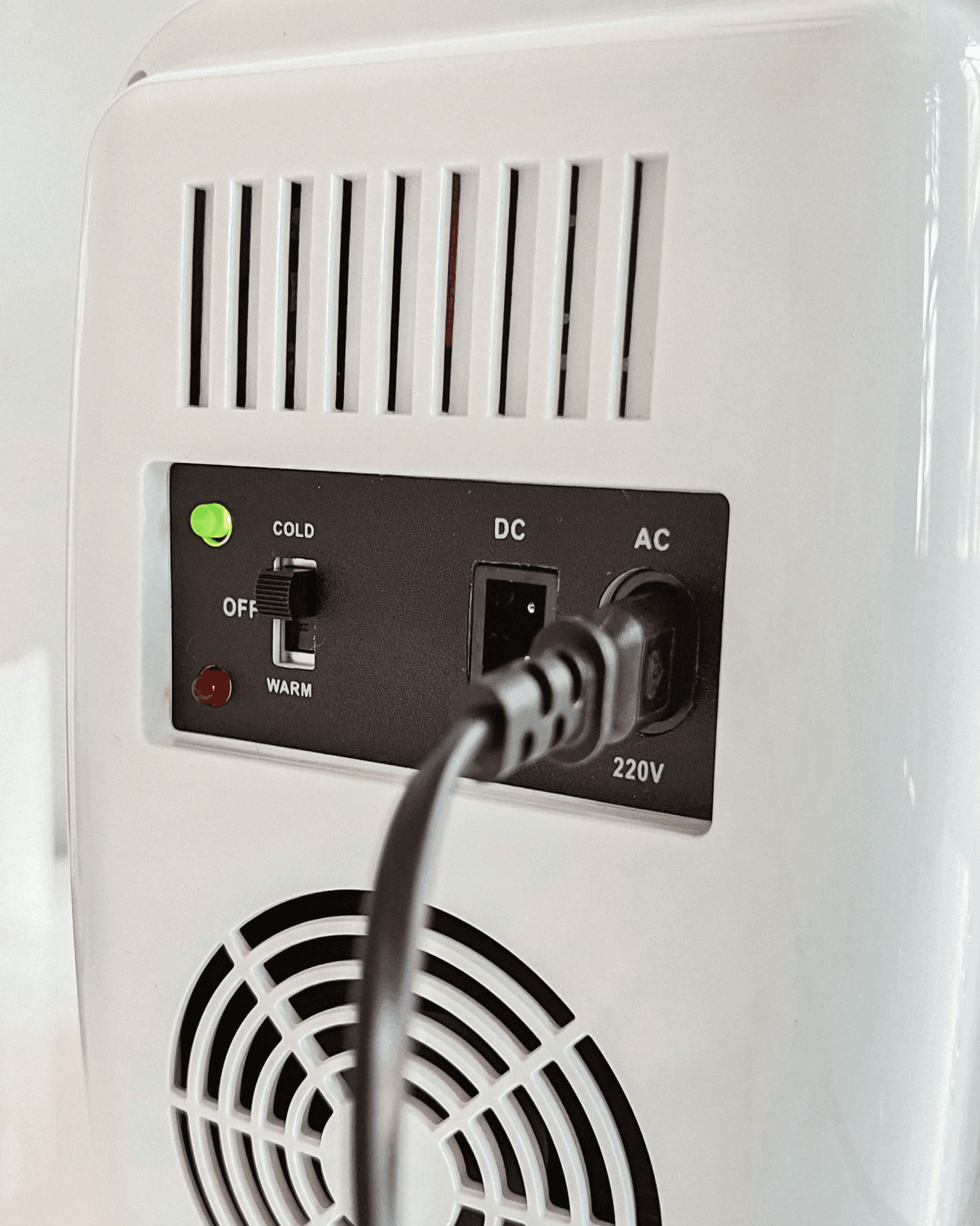 🌸 Mini Refrigerador Portátil para Cosméticos 4L - 8